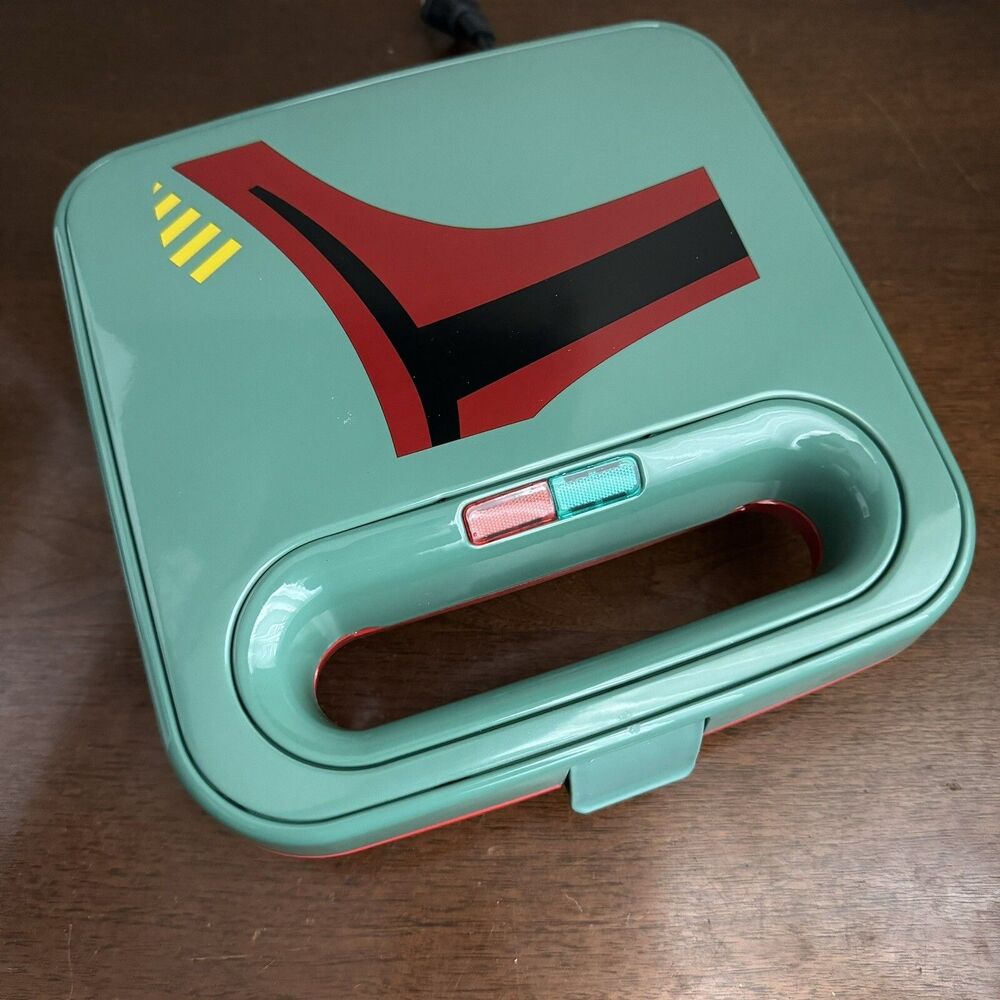 Star Wars Boba Fett Double Square Waffle Maker 9" x 9" Green